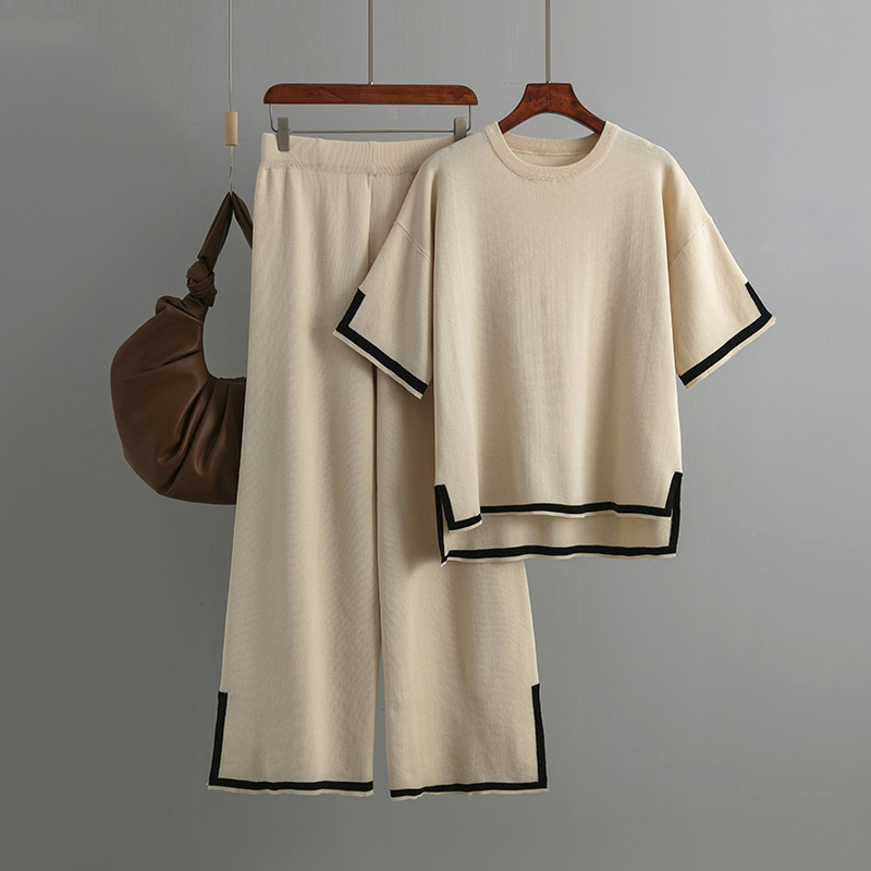 Temperament slit short-sleeved knit suit (one-size-fits-all top + pants apricot)