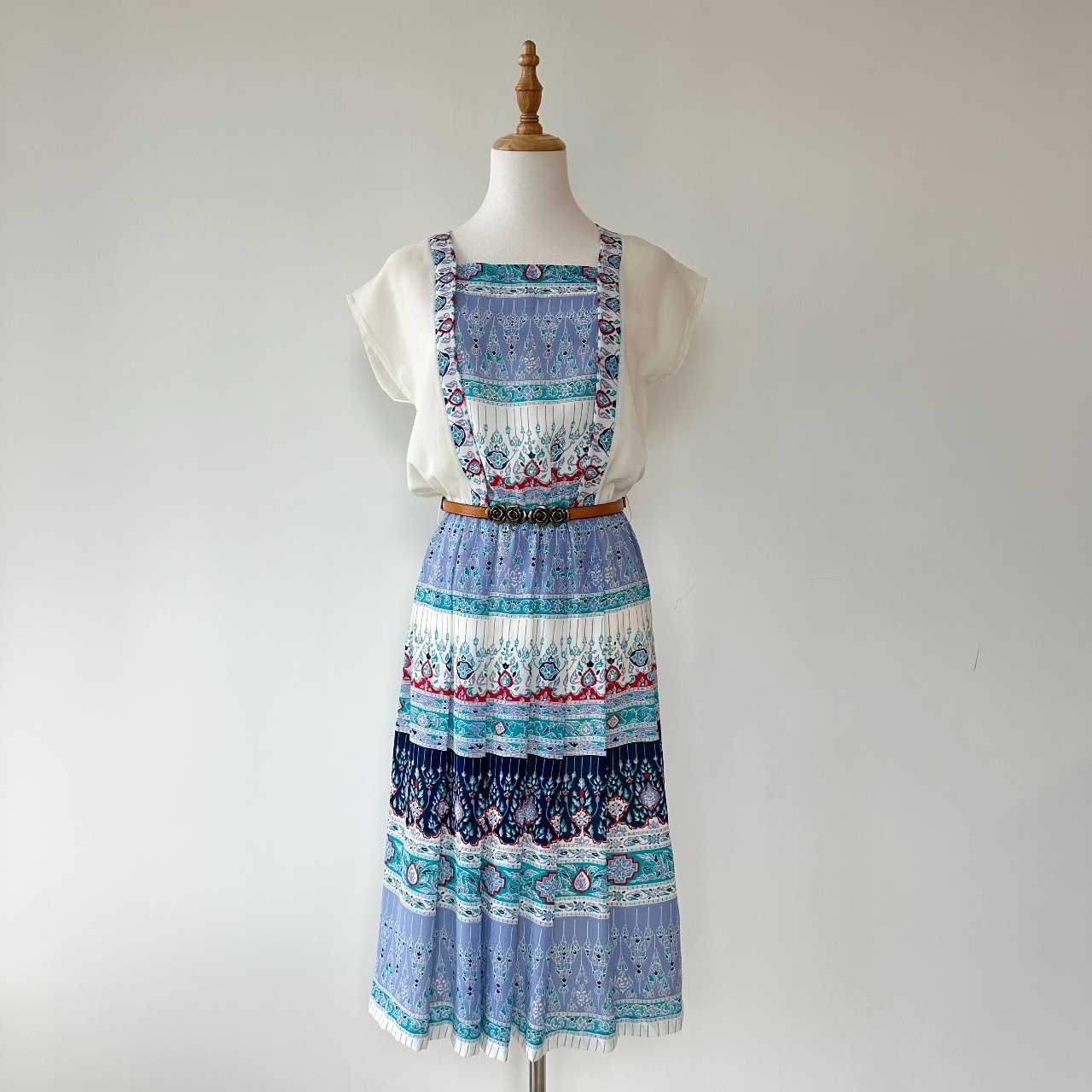 清新脫俗感民族風圖案連身裙