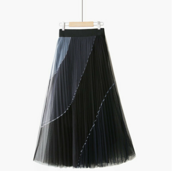 Pleated contrasting lace skirt [black four-color/contrast-one-size-fits-all elasticated waist]