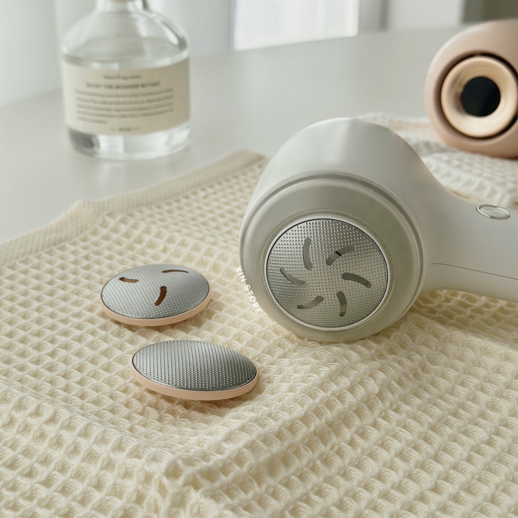 【現貨】Somethin' 嫩足機 電動 吸屑 省力 磨足機 珊瑚粉 珍珠白