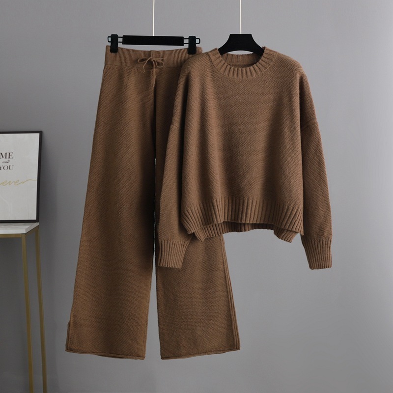 Temperament casual knitted sweater set (one size plus top + pants brown)