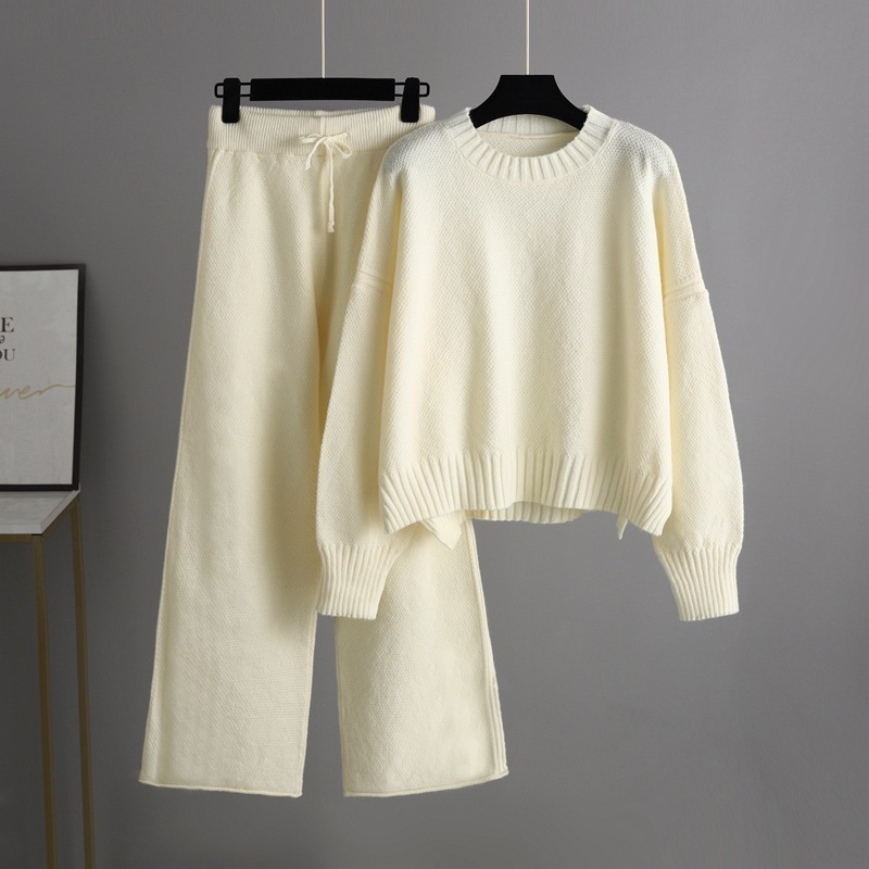 Temperament casual knitted sweater set (one-size-fits-all top + pants apricot)