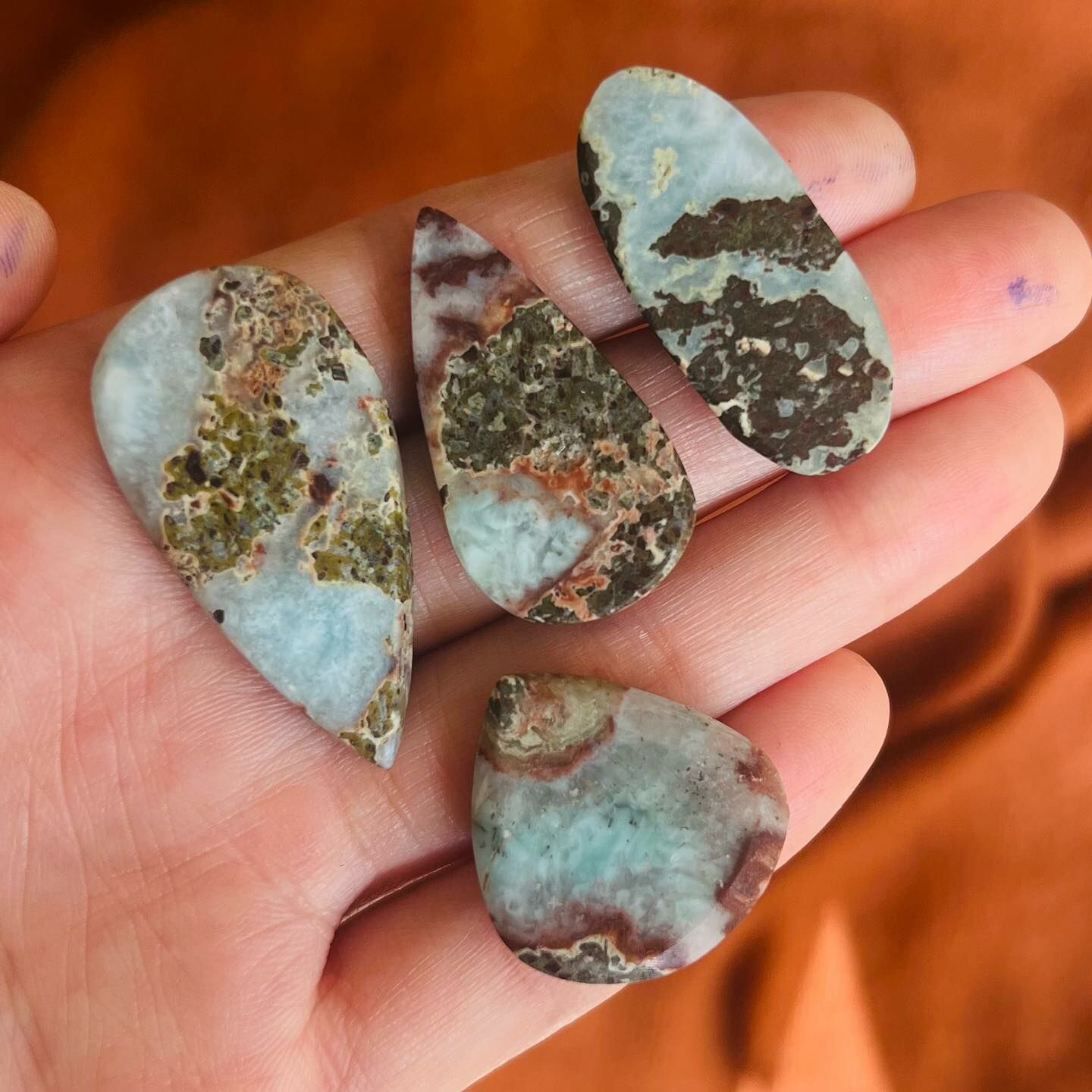 [原石] 拉利瑪海紋石 帶母岩