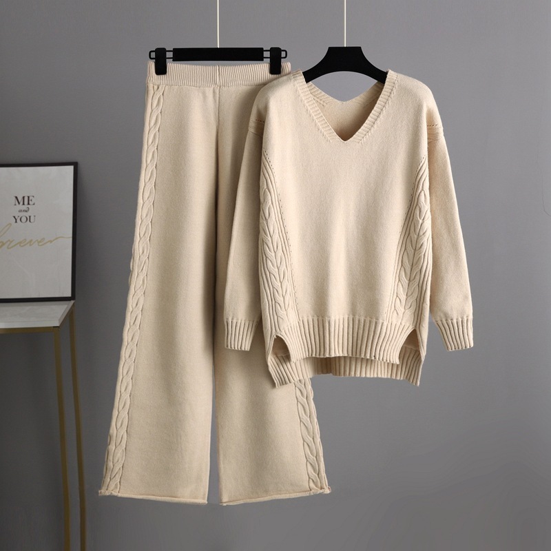 Temperament casual knitted sweater set (one-size-fits-all top + pants apricot)