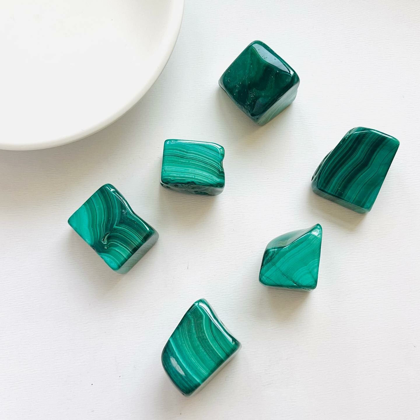 [原石] 孔雀石 水晶滾石