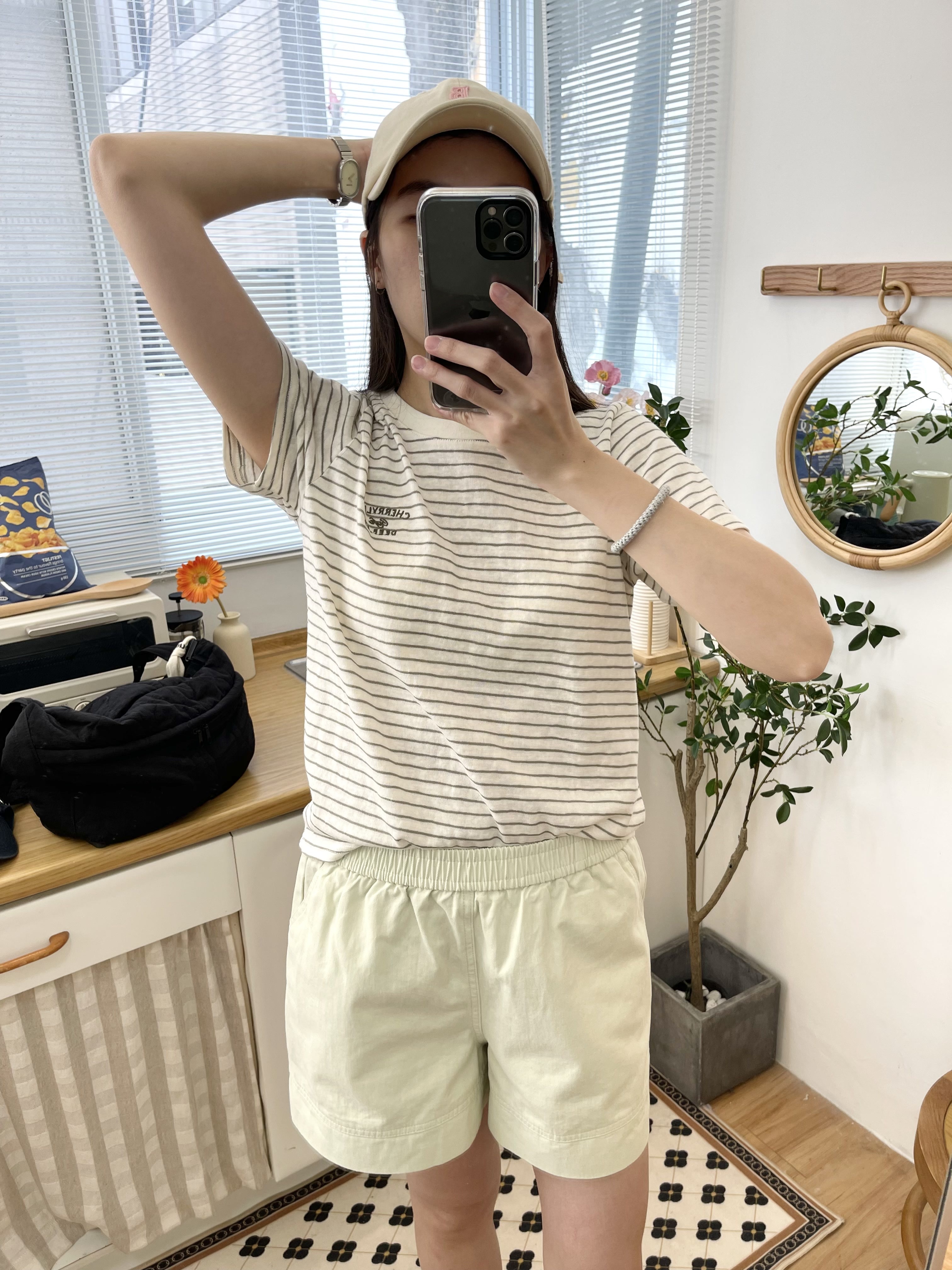 鬆緊腰休閒短褲