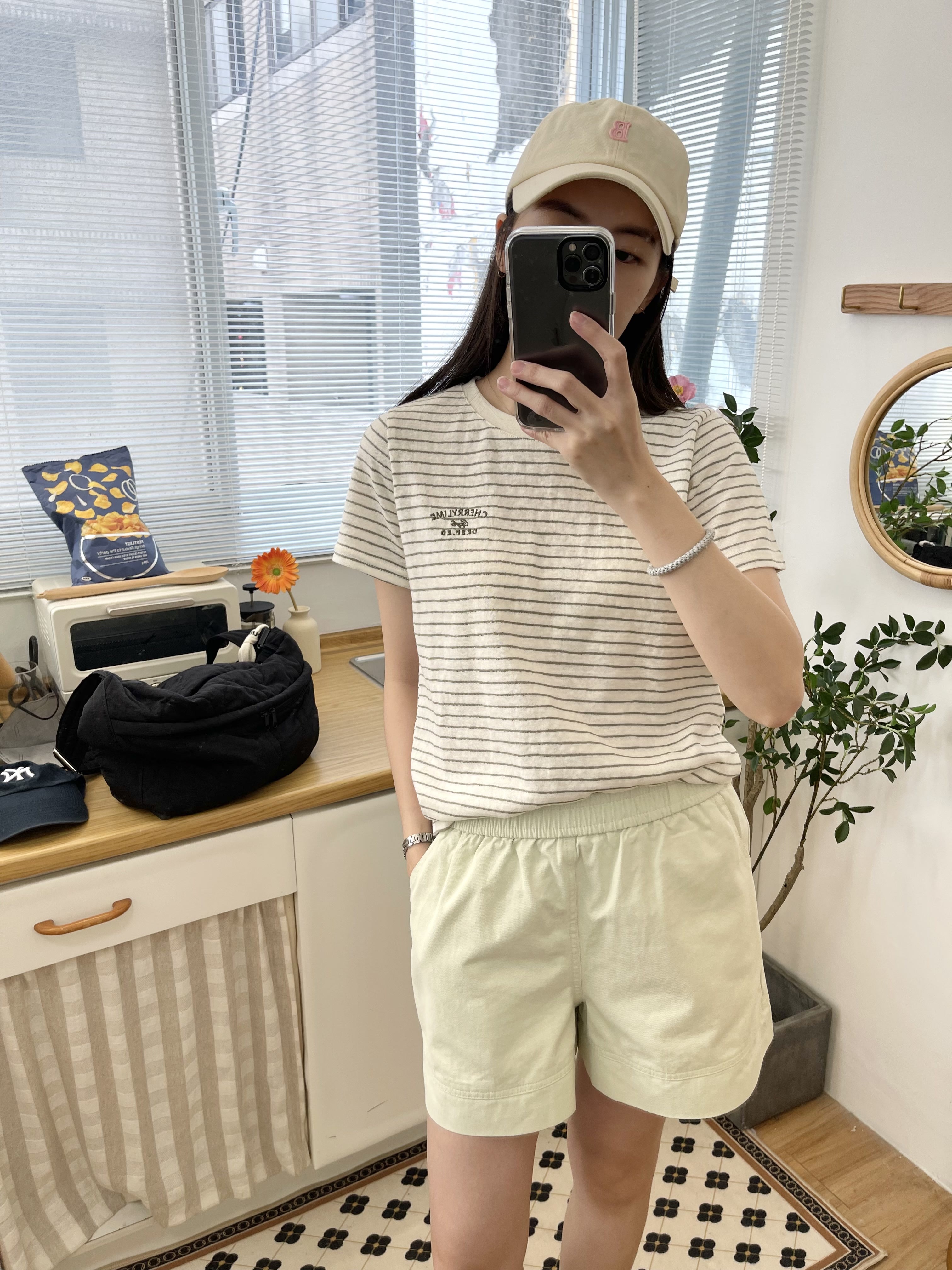 鬆緊腰休閒短褲