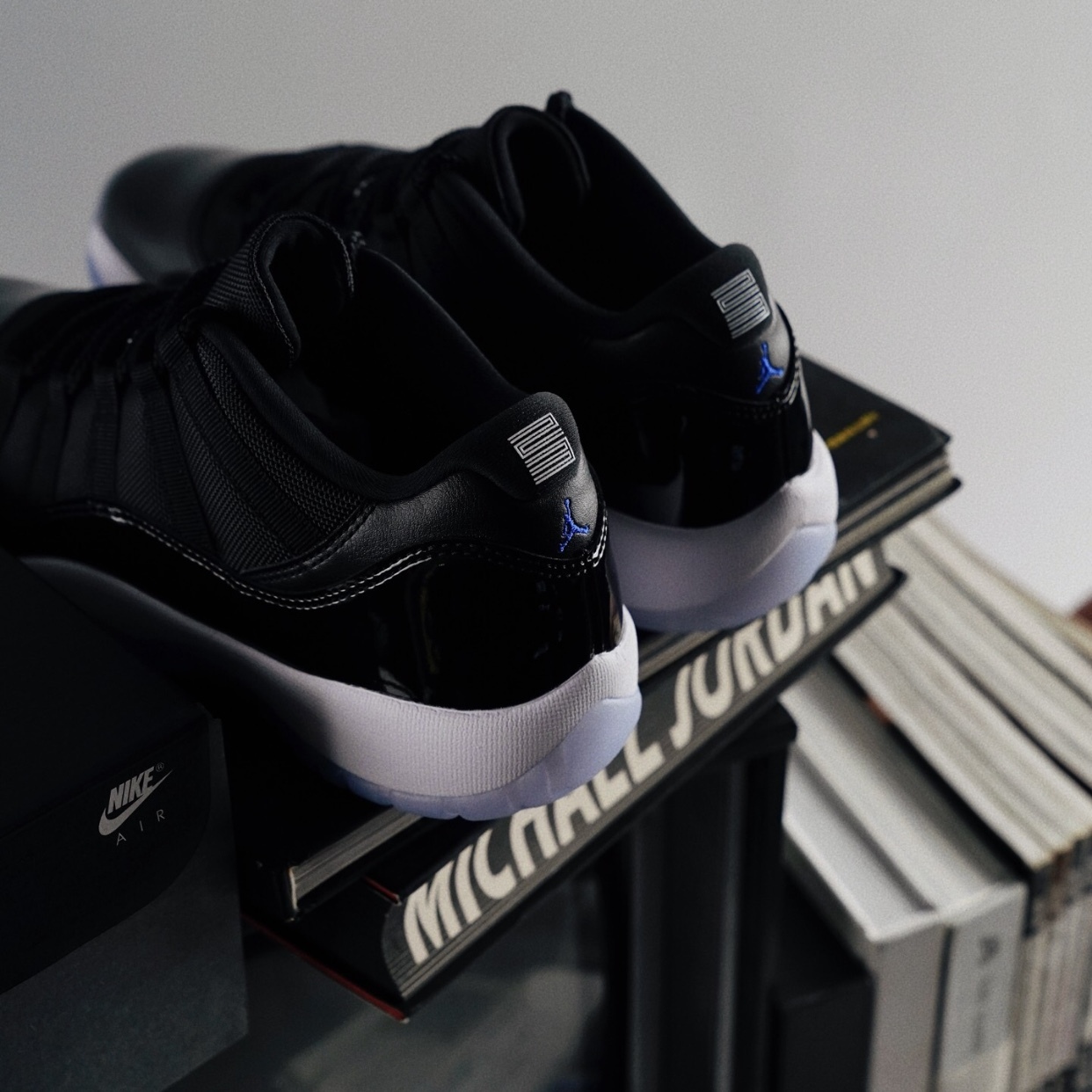 【現貨】Nike Air Jordan 11 Retro Low Space Jam 怪物奇兵 喬丹 經典 復刻 11代 冰底 低筒