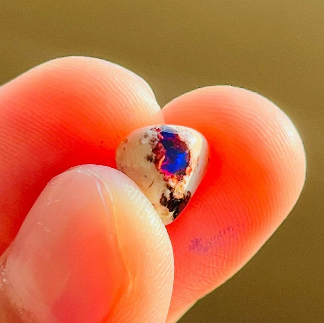 [原石] 墨西哥火蛋白石