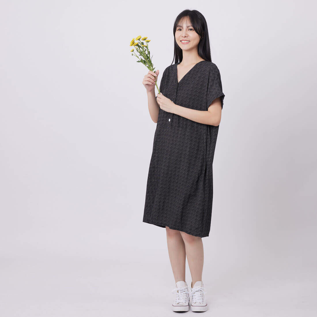 Chloe半開襟V領腰剪接口袋洋裝/黑白細格