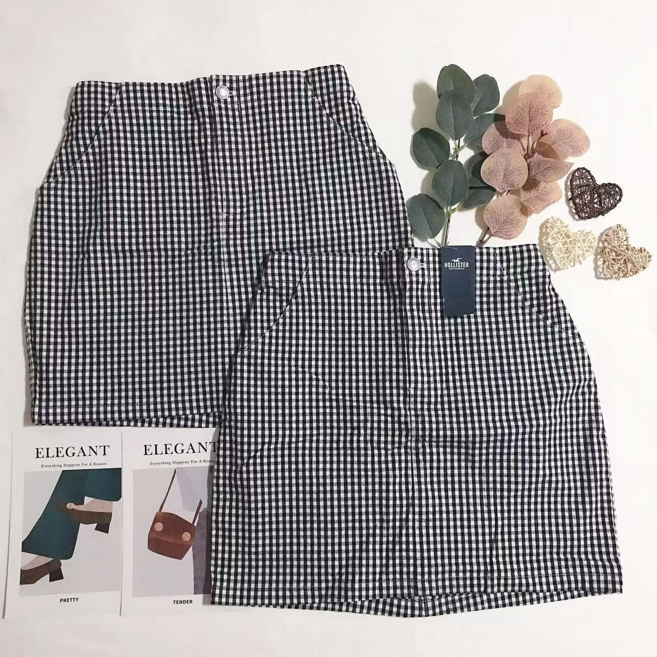 HOLLISTER HOUNDSTOOTH MINI SKIRT