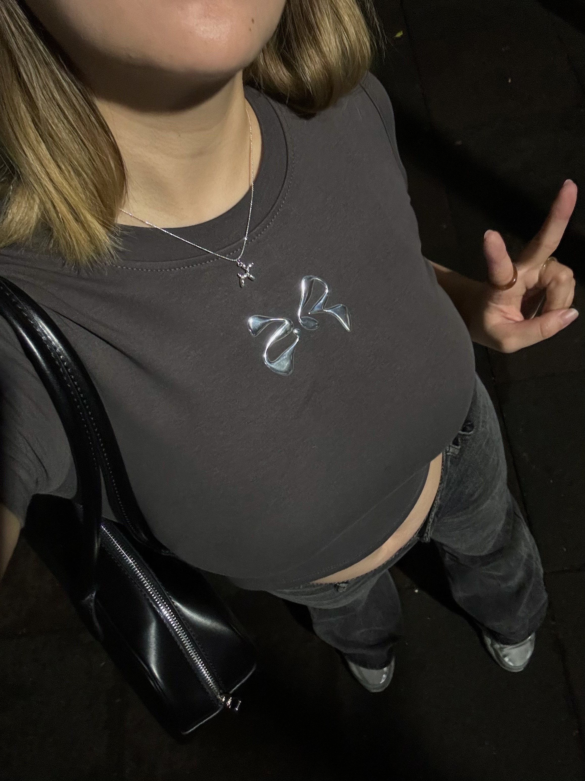 NG品!!Y2K辣妞｜銀色蝴蝶結彈性短版短袖上衣