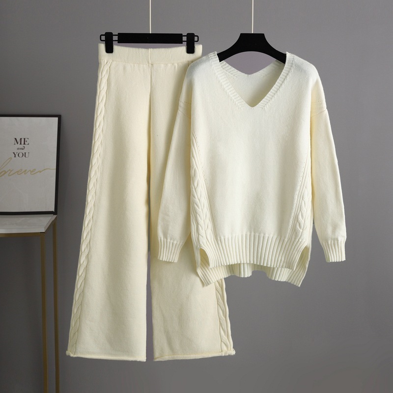 Temperament casual knitted sweater set (one-size-fits-all top + pants off-white)
