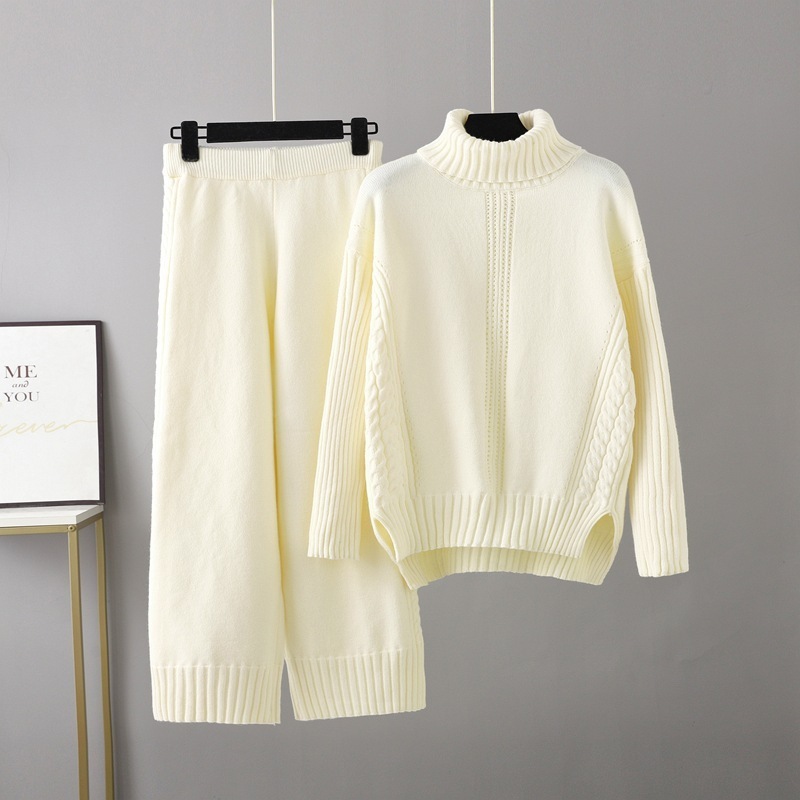 Temperament casual knitted sweater set (one-size-fits-all top + pants off-white)