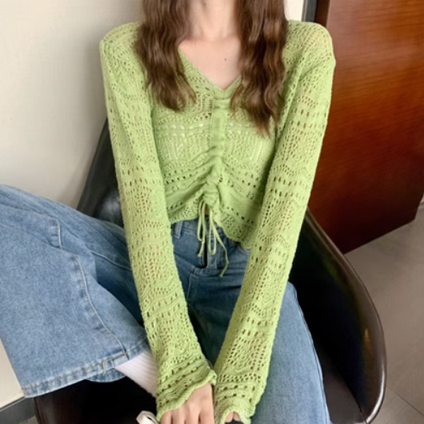 Cut-out V-neck long-sleeved sweater (green) (size: one size)
