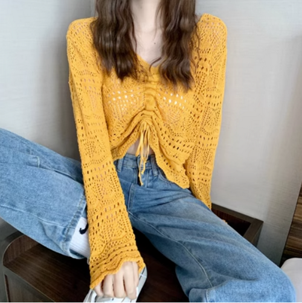 Cut-out V-neck long-sleeved sweater (yellow) (Size: one size)