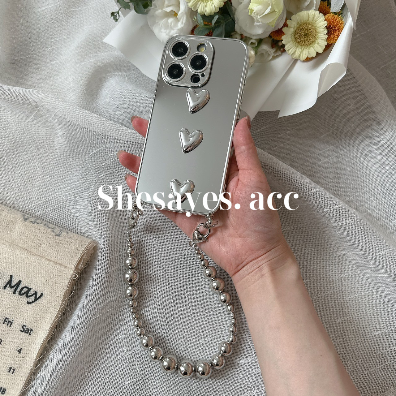 IPHONE 銀色立體愛心掛繩手機殼