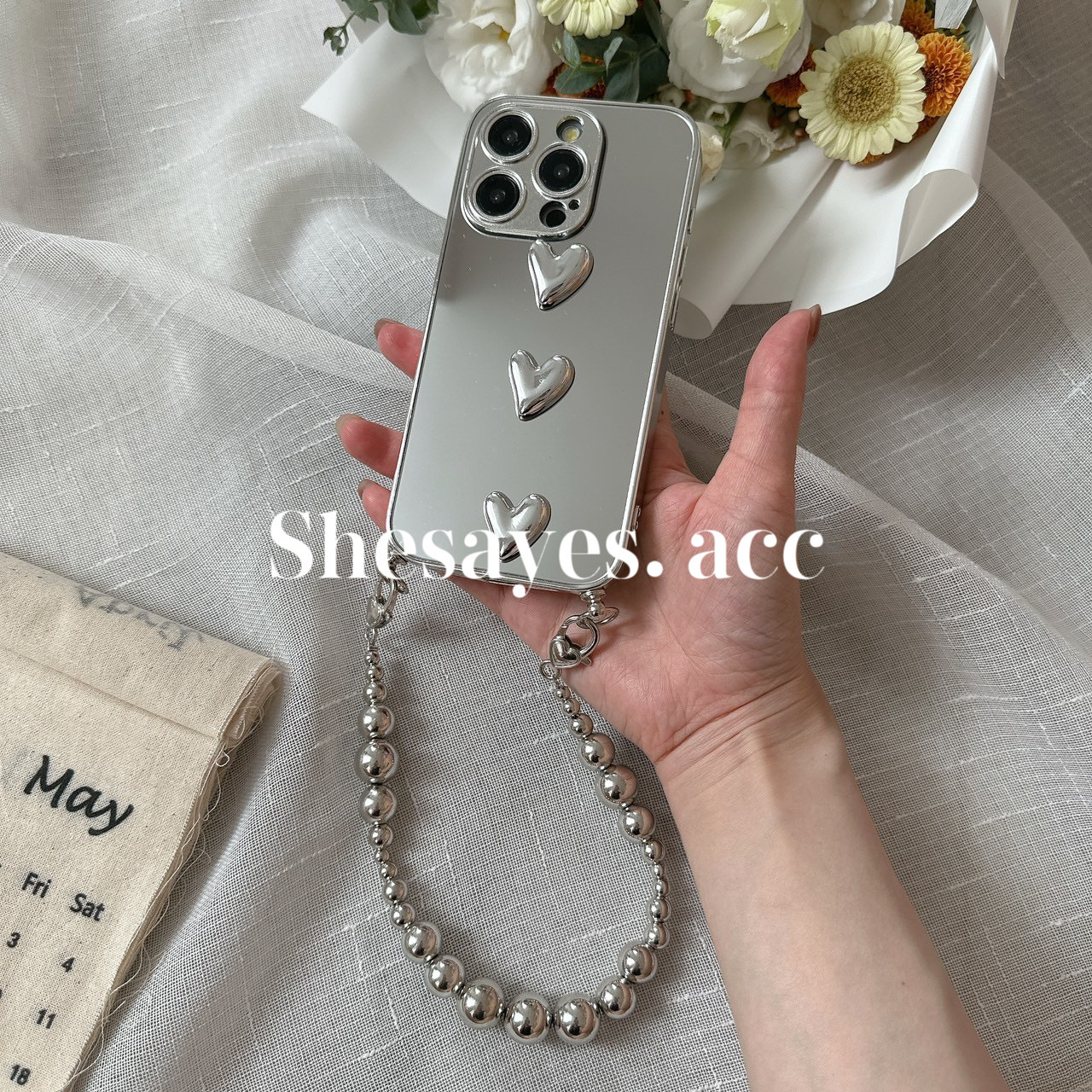 IPHONE 銀色立體愛心掛繩手機殼