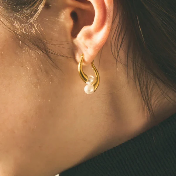 LOEM TOKYO - CAUGHT PIERCE