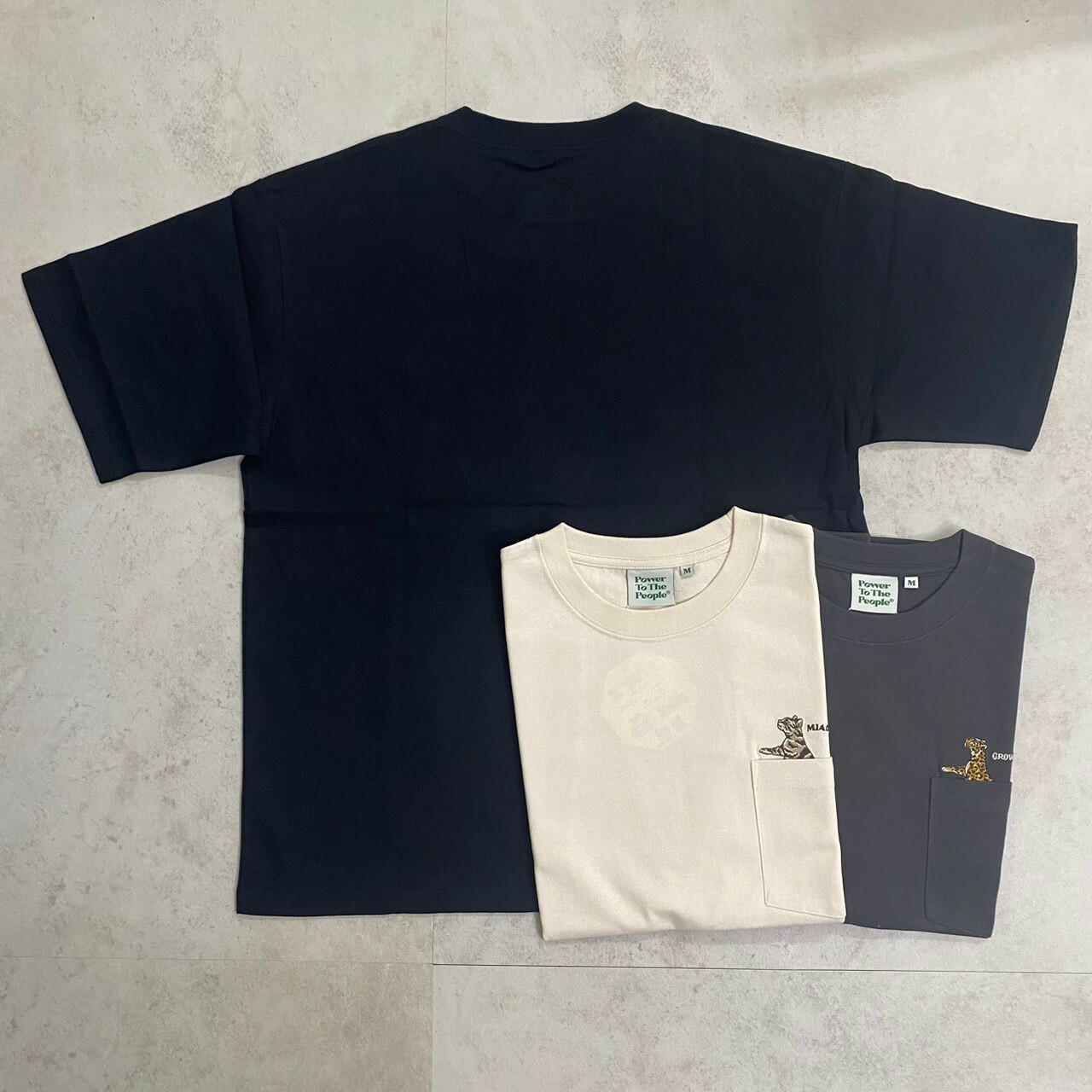 Power To The People 貓類刺繡口袋短Tee 4501017-103