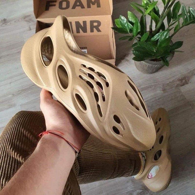 tenis yeezy foam runner