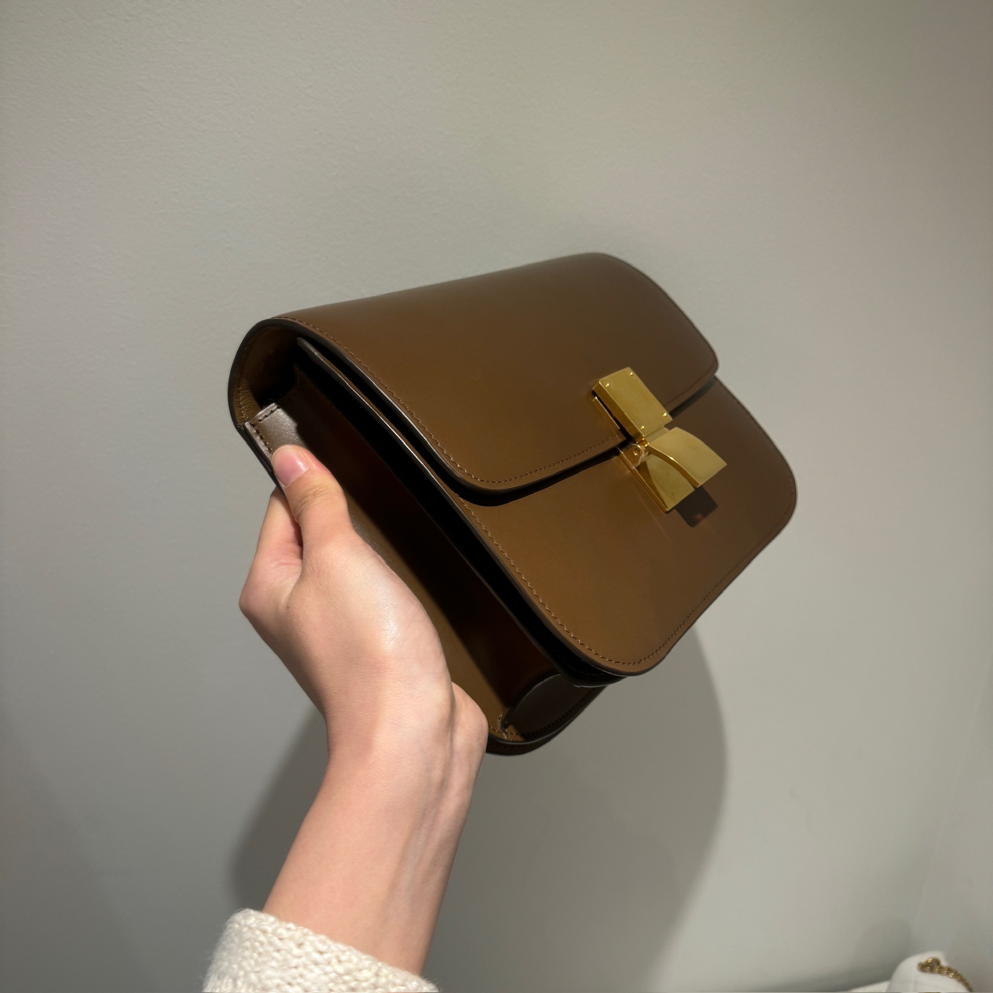 Celine Classic Box Calfskin bag in Camel