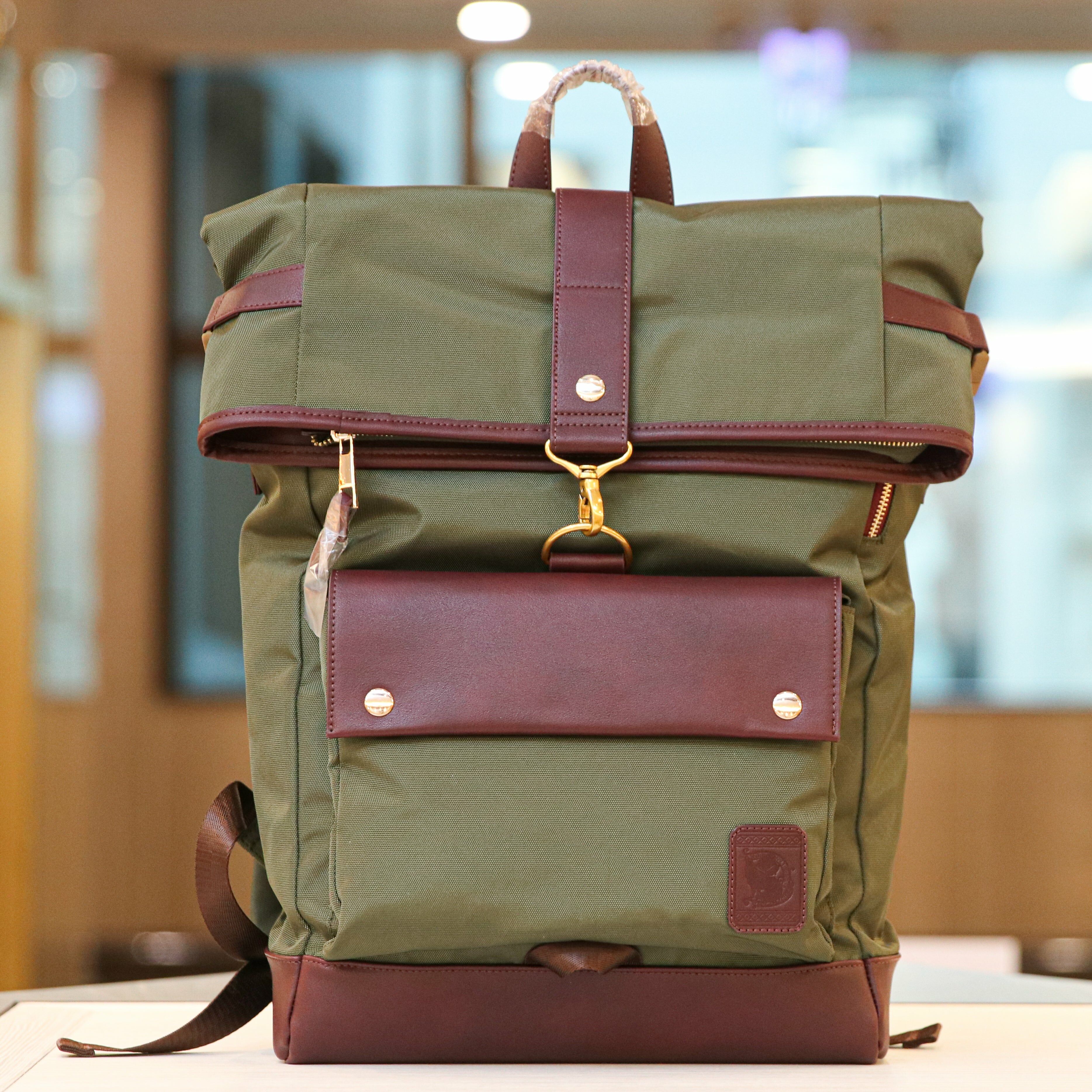 「狼與辛香料」EMooooN 想與赫蘿一起旅行背包【日本進口精品】