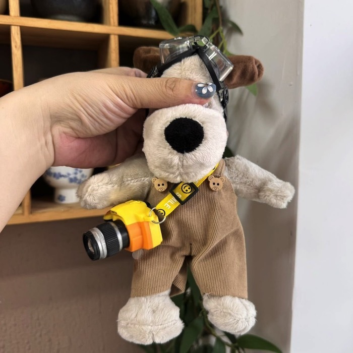 《51205》飛行狗阿高吊帶褲與彩色相機玩偶(4色)23cm