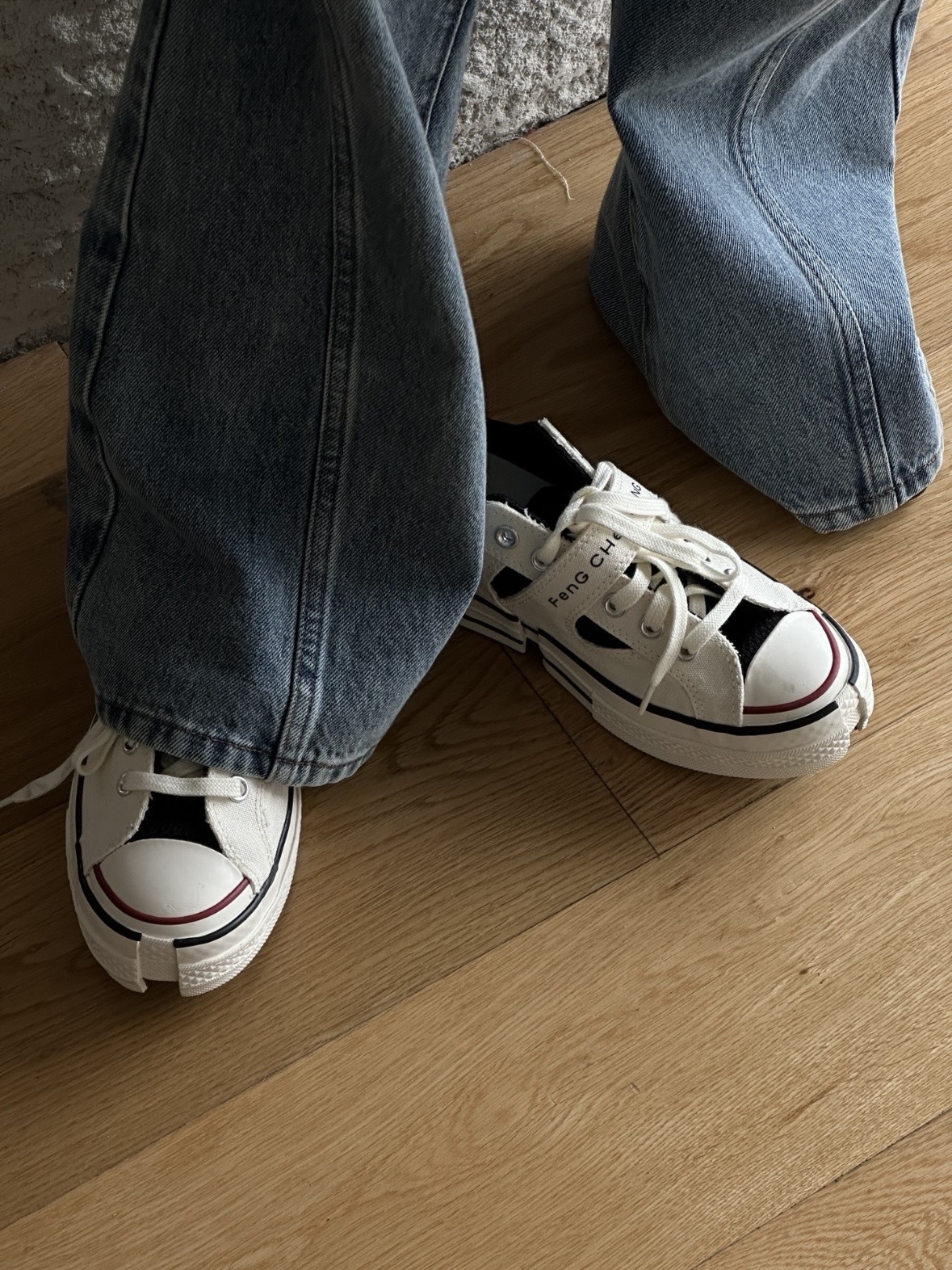 Converse Chuck 70 x Feng Chen Wang 2 in 1  王逢陳聯名款解構帆布鞋 白