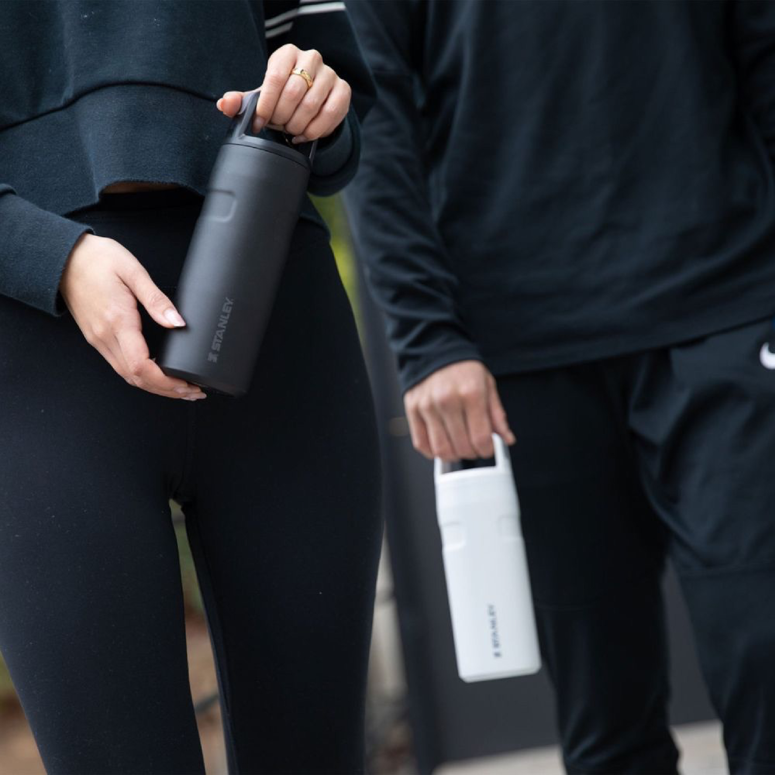 STANLEY IceFlow Aerolight 0.7L 輕重力系列 隨行瓶