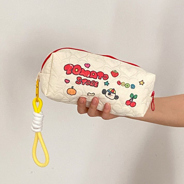 《51215》Tomato🍅愛心壓紋化妝包