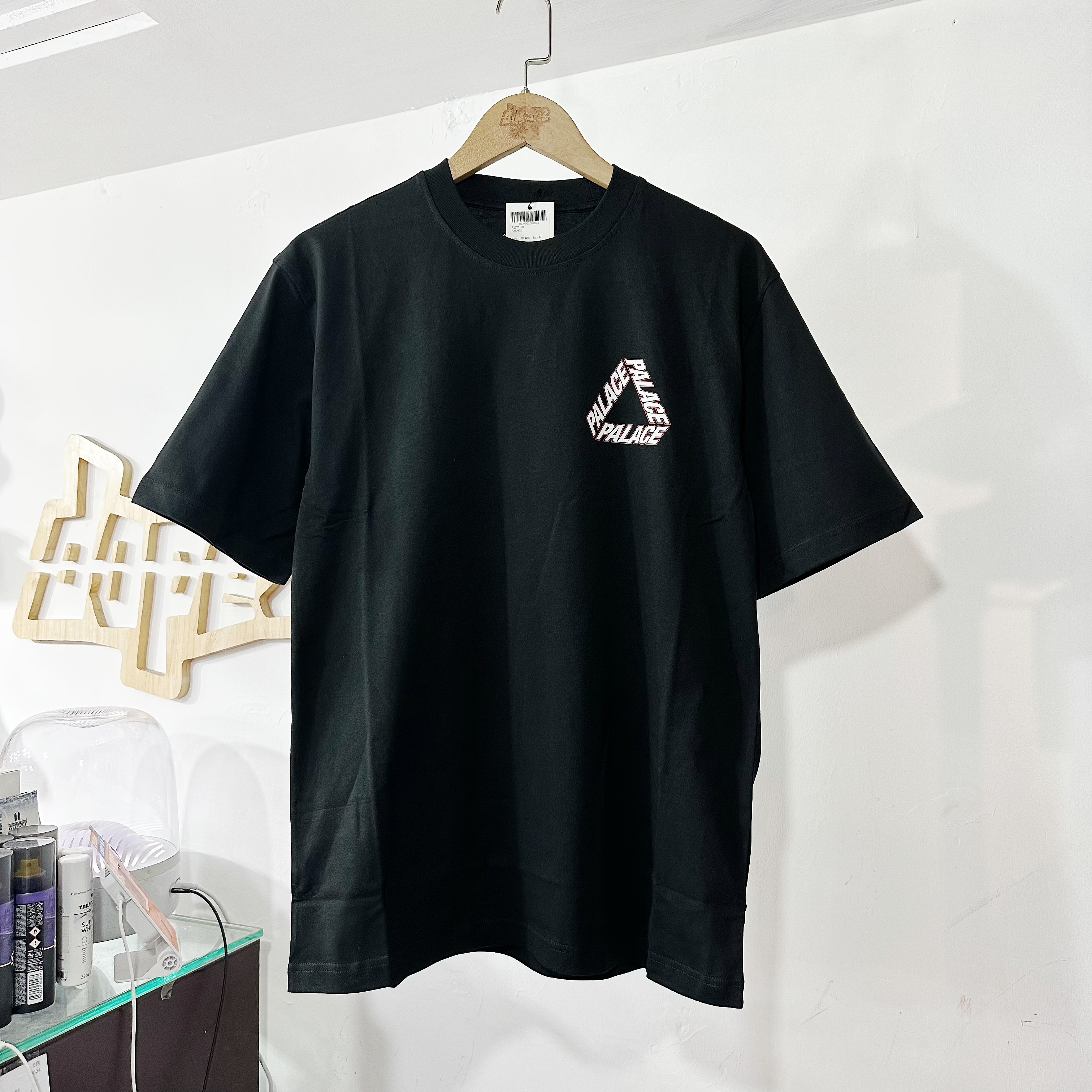 PALACE SS24 P-3 Outline T-Shirt (Black)