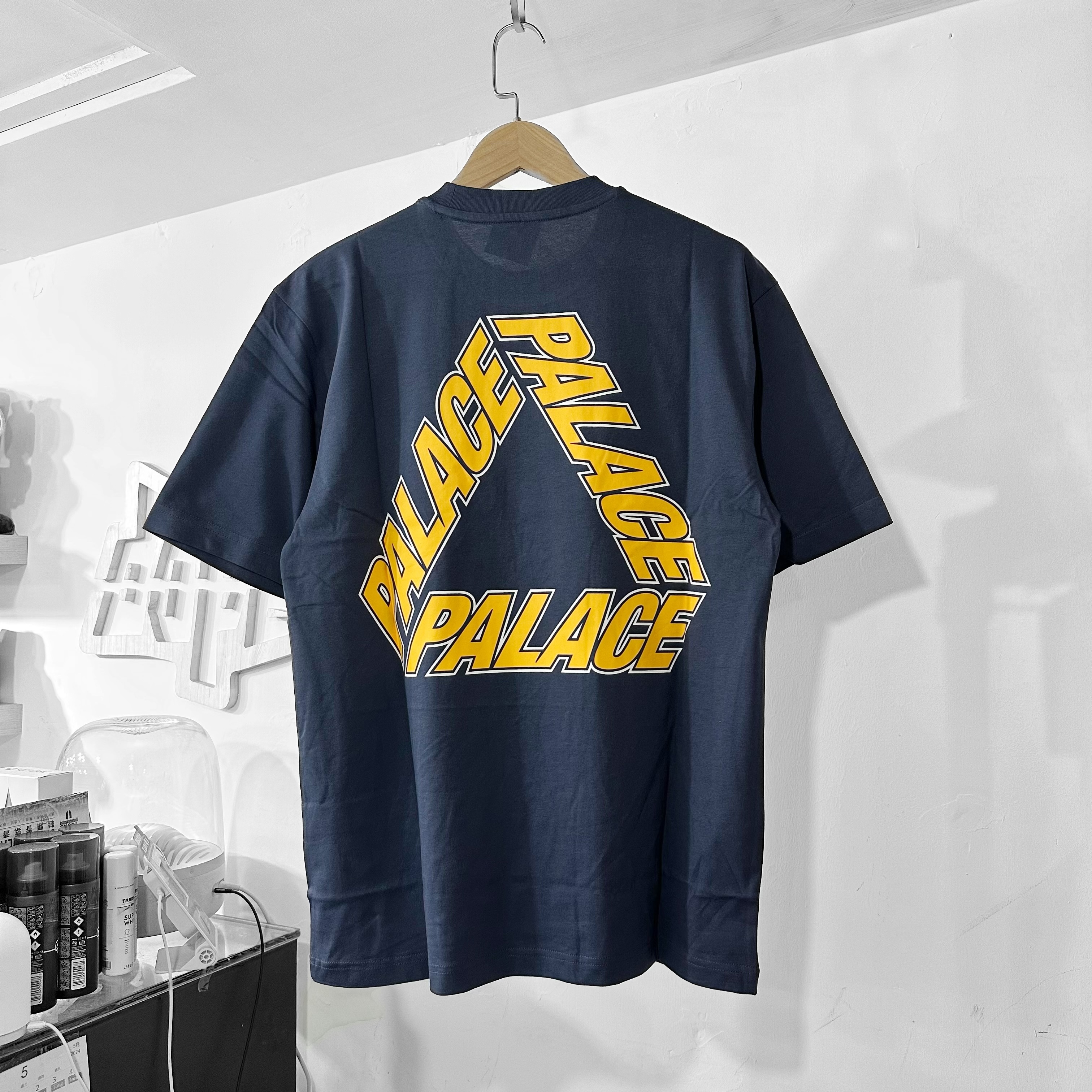 トップス Palace P-3 Outline Tee 2024S/S L BLACK P-3 Punch T-Shirt Purp - Autumn 2024 - Palace Community