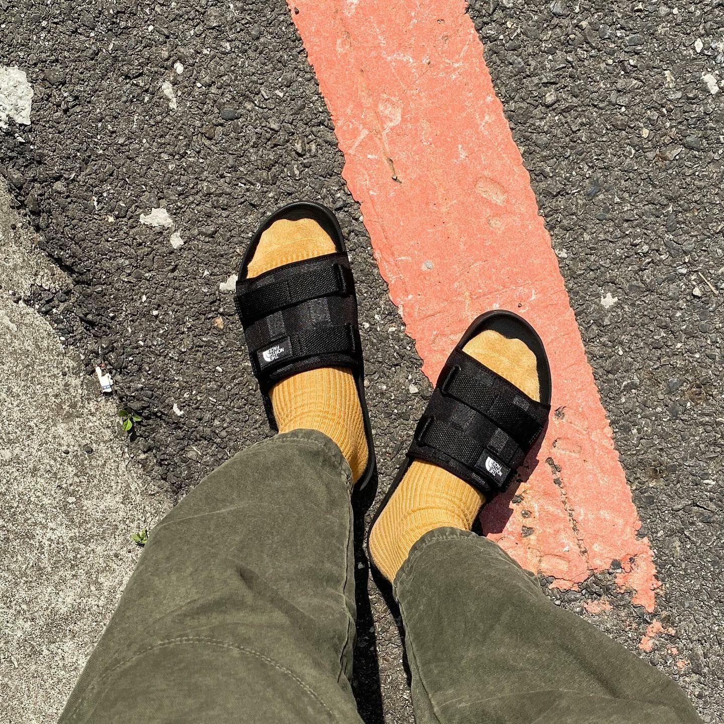 |折扣登記| The North Face 海外限定 編織魔鬼氈 拖鞋