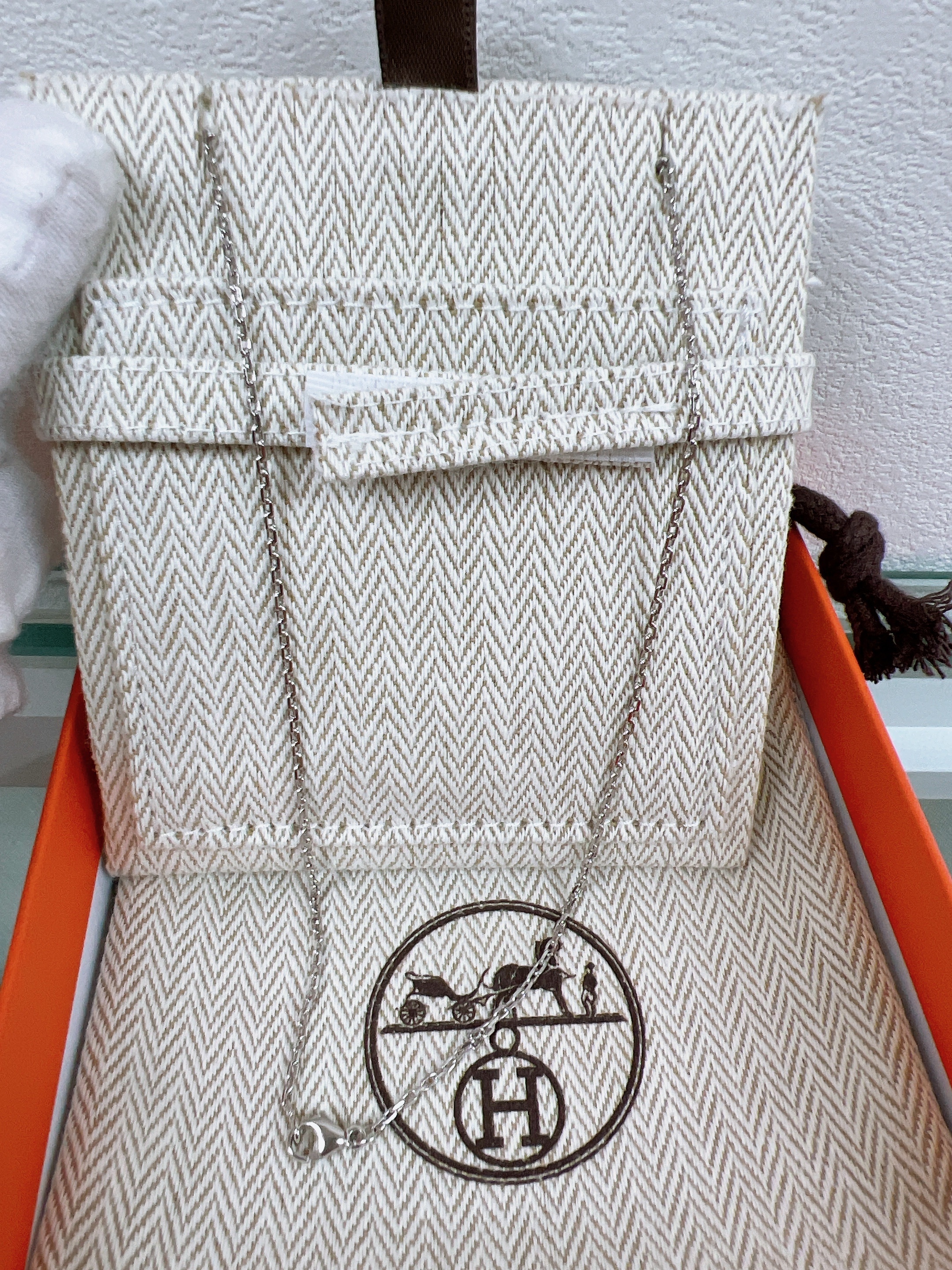 *Unused* Hermes mini pop h necklace (pink/PHW)