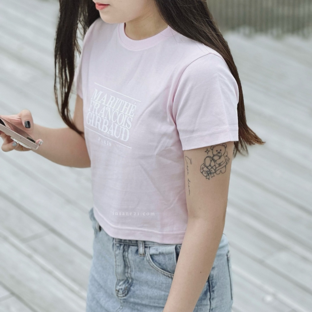 MARITHÉ FRANÇOIS GIRBAUD 短板 字體 上衣 MFG