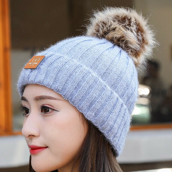 熱賣冬季毛球毛線帽女（灰色）