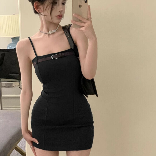 熱賣吊帶連衣短裙(均碼)(黑色)