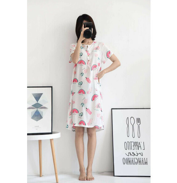 Summer cotton short-sleeved nightdress (white watermelon) [one size] [suitable for people around 90-135 pounds]