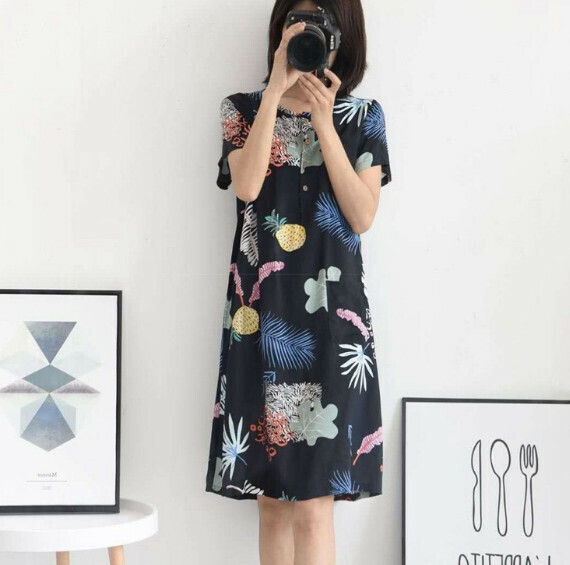 Summer cotton short-sleeved nightdress (black leaf pineapple) [one size] [suitable for people about 90-135 pounds]