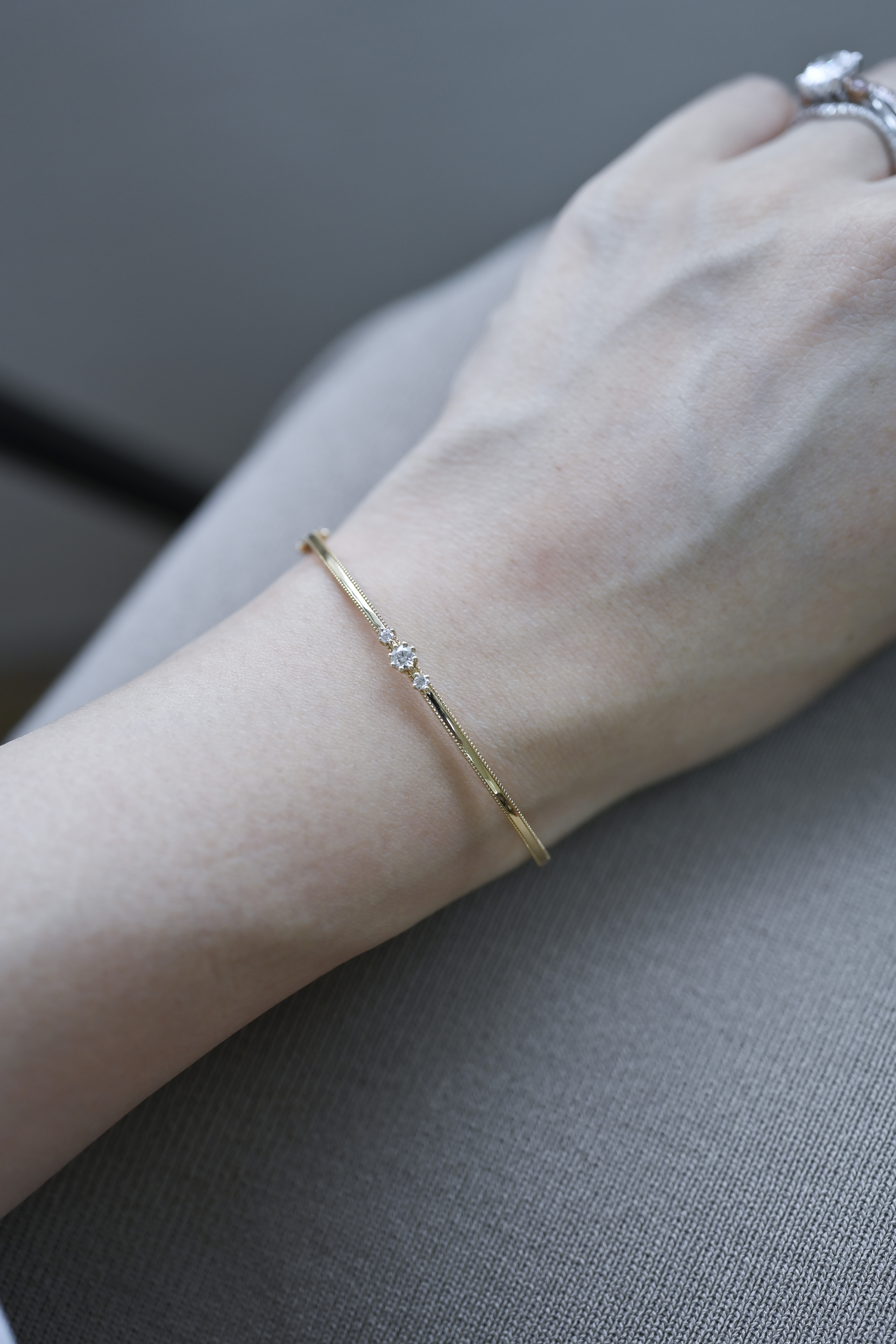 18K Tres Diamond Bangle