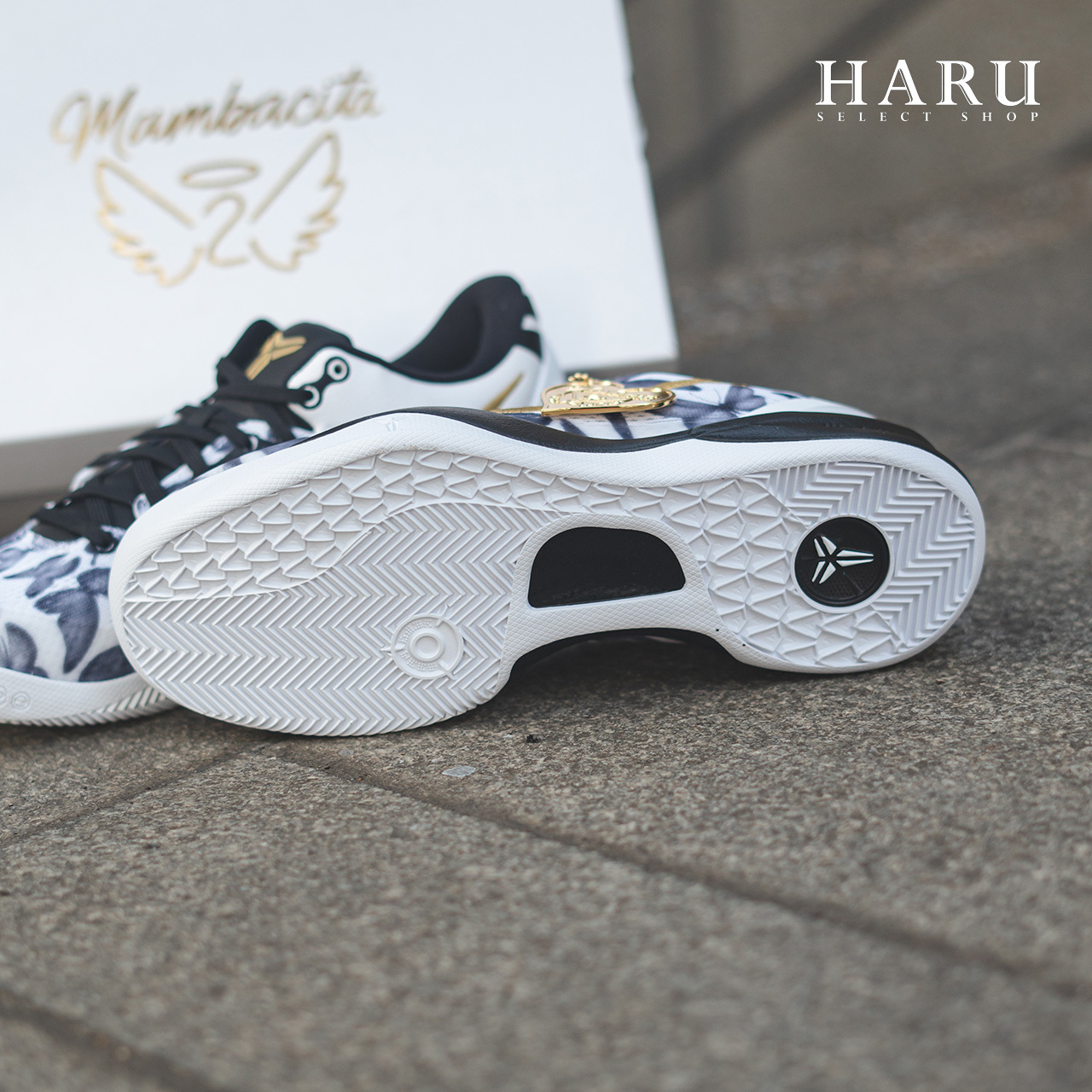 Nike Kobe 8 Protro Mambacita 黑白金勾蝴蝶Gianna Gigi Bryant