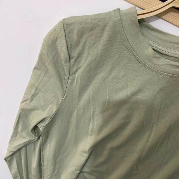 Thin Slim Crew Neck Long Sleeve Mask T-Shirt [Avocado Green] [80-130 lbs One Size]