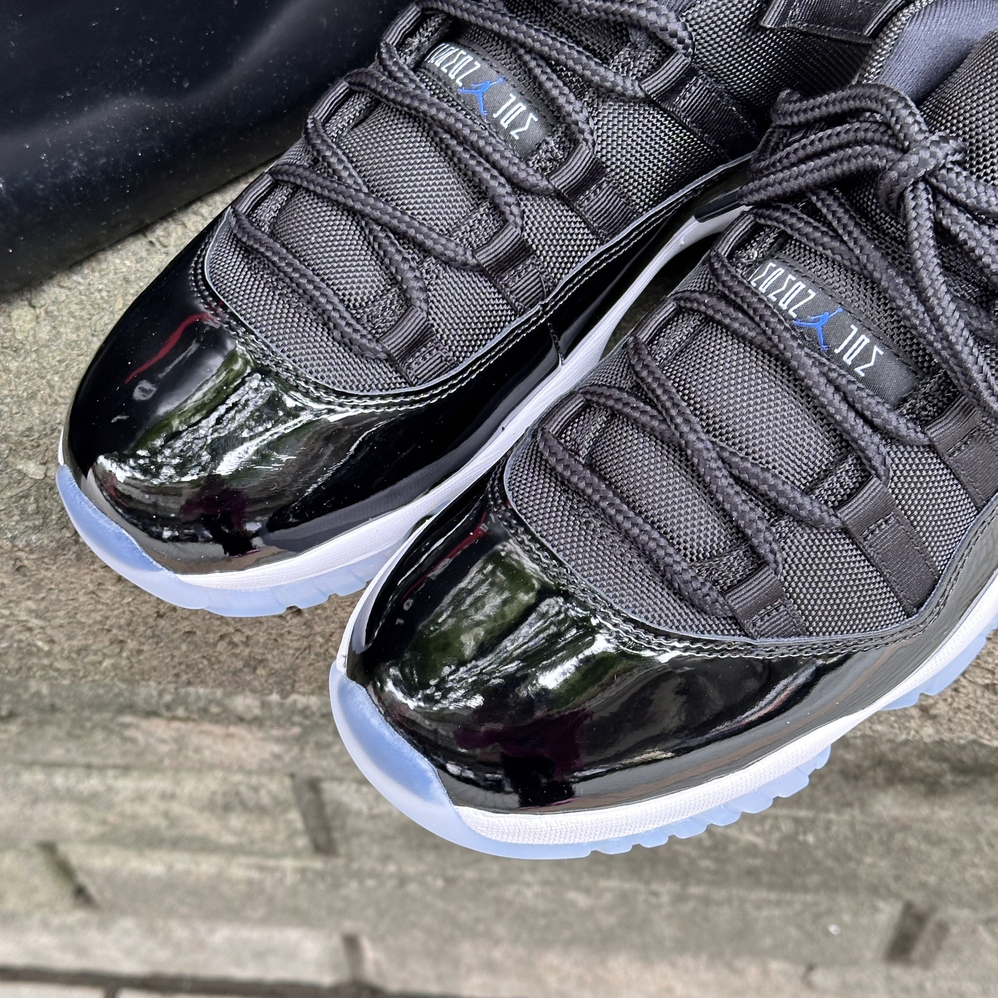 Air Jordan 11 Low Space Jam 黑藍冰底男鞋FV5104-004