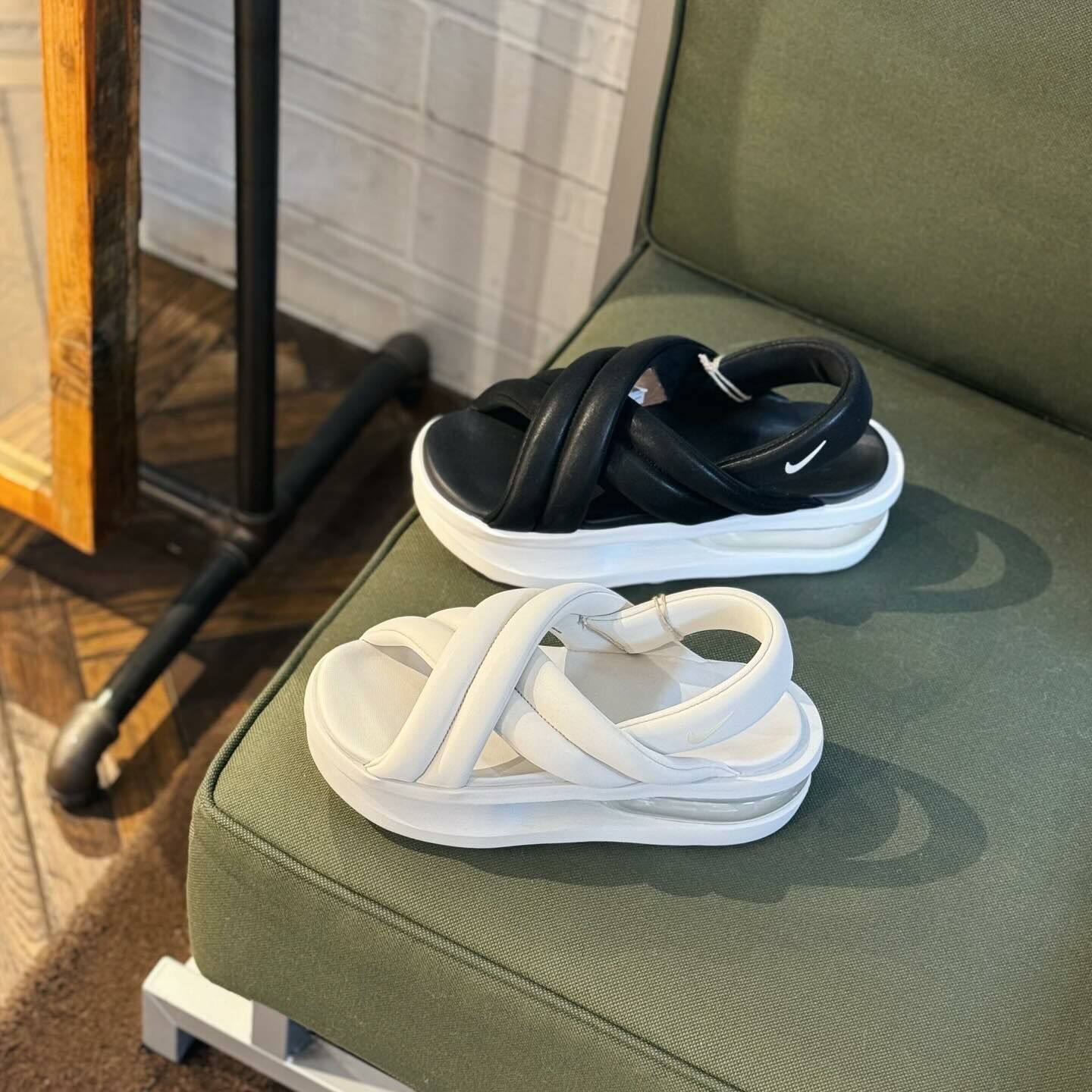 Nike Air Max Isla 日本新發售 3色 胖胖 涼拖鞋 氣墊 增高 厚底 FJ5929-002