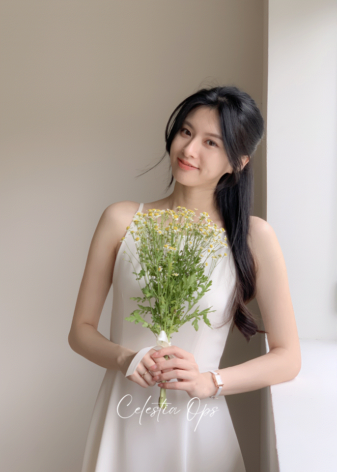 【🌸早春新品 】 女神濾鏡 !  Celestia微露背細肩長洋裝 ( 2 colors )