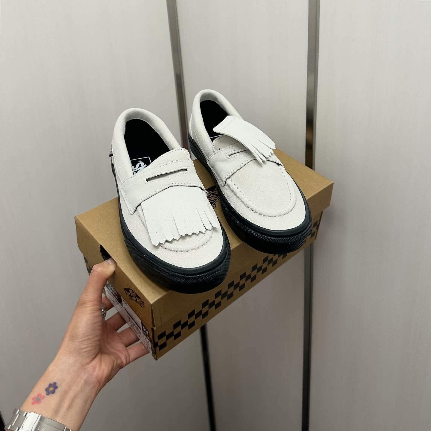 Vans Loafer 日本限定 白黑 流蘇 樂福鞋 可卸式 雕花 V196CF V221328001