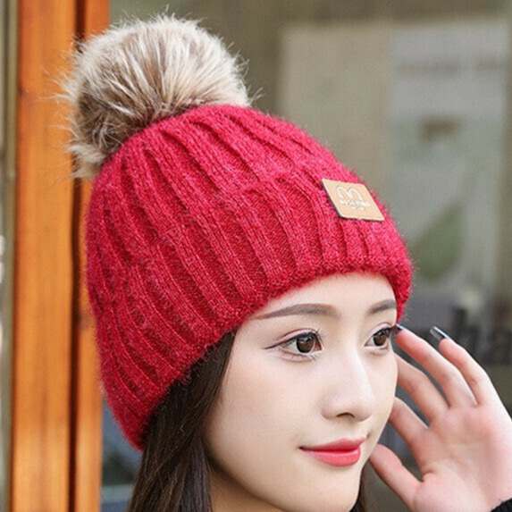 熱賣冬季毛球毛線帽女（紅色）