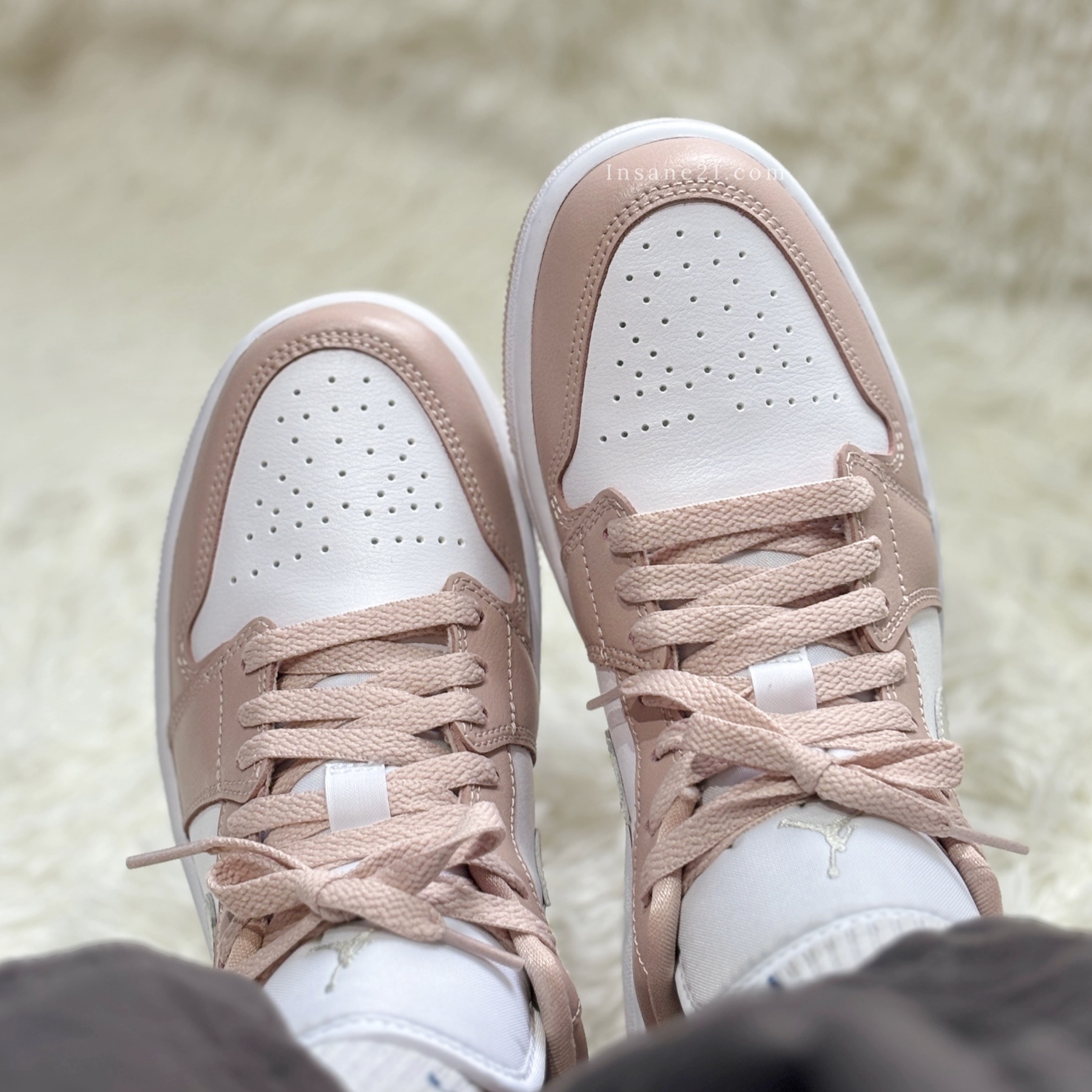 NIKE AIR JORDAN 1 灰粉勾 白粉 女鞋 DC0774-120