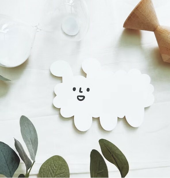 YO HAND STUDIO POSTCARD DOG DOG CLOUD SMILE